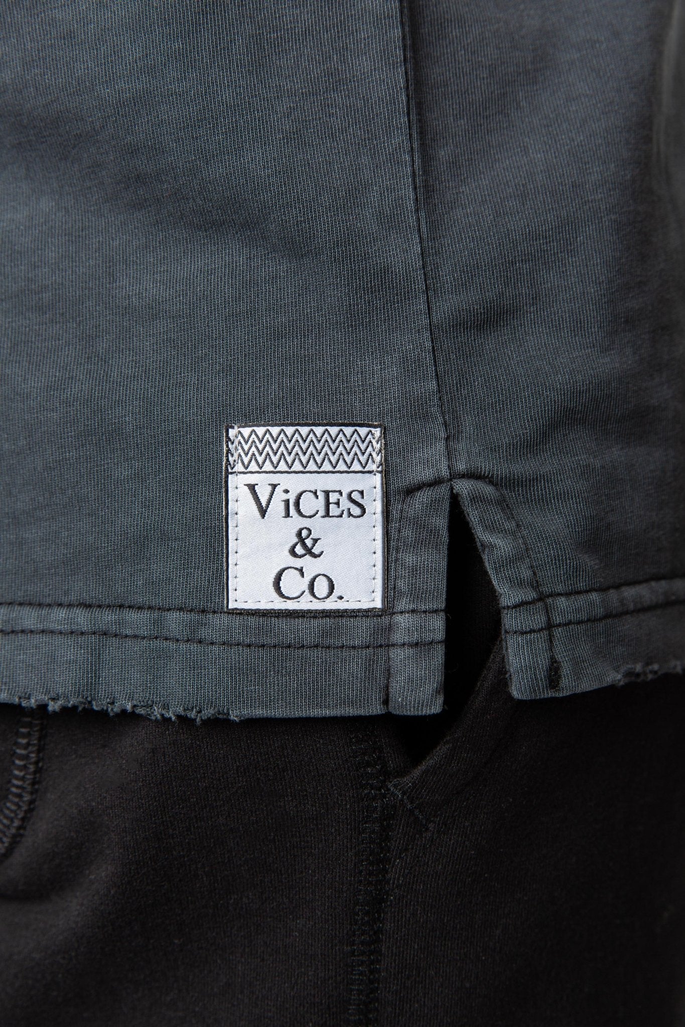 Classic Stoned Tee (Vintage Black) - Vices&co.