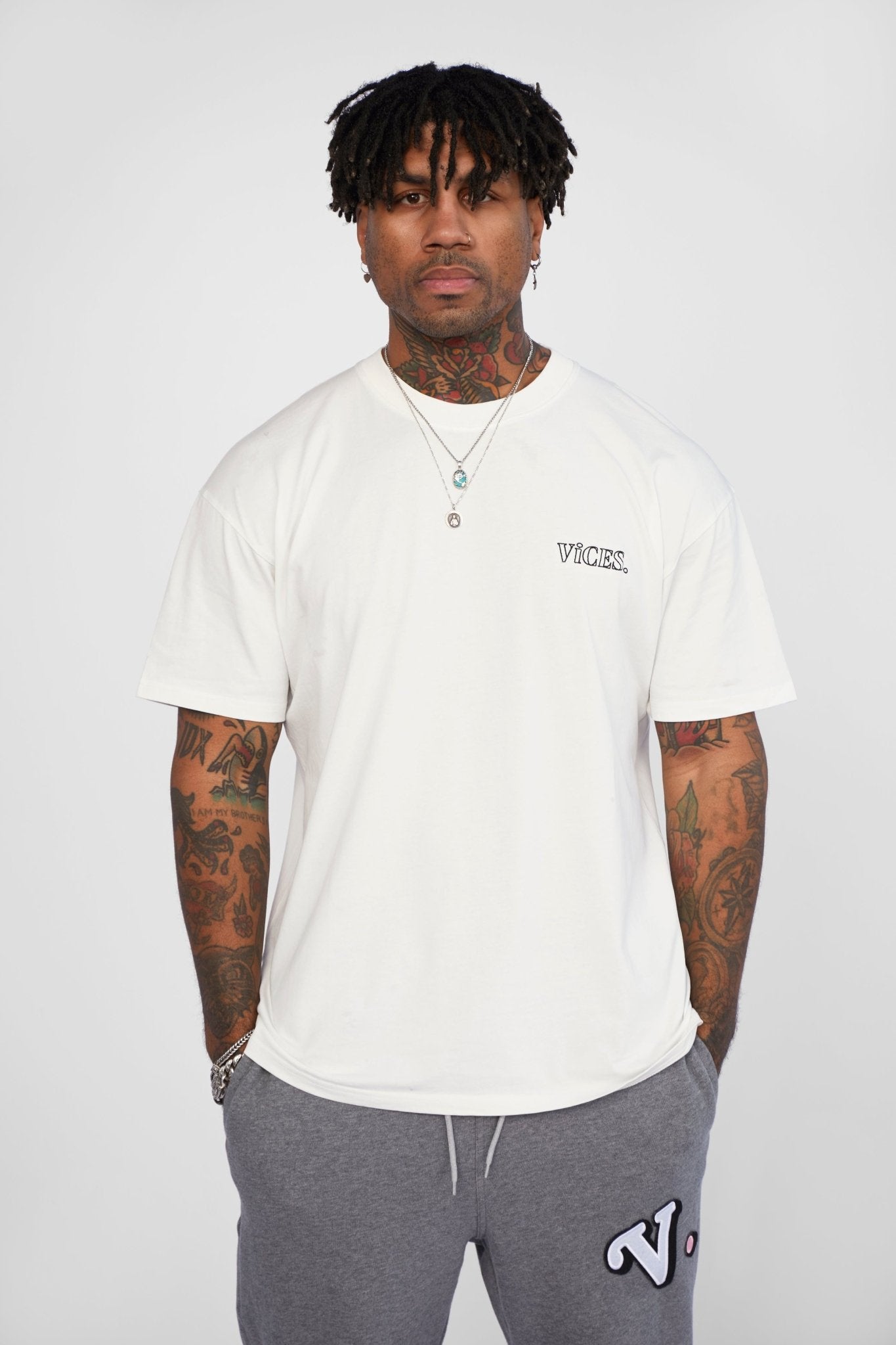 Signature Oversized Tee (Vintage White) - Vices&co.